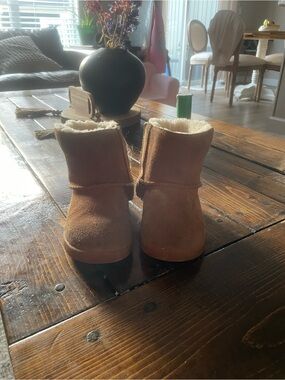 UGG Baby size 7 Brown Shearling Winter Boots